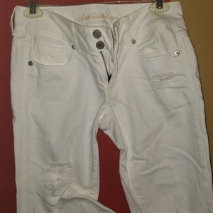 WOMEN WHITE CAPRIS